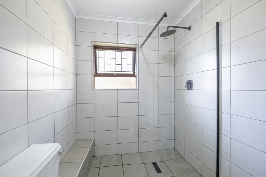 4 Bedroom Property for Sale in Summerstrand Eastern Cape
